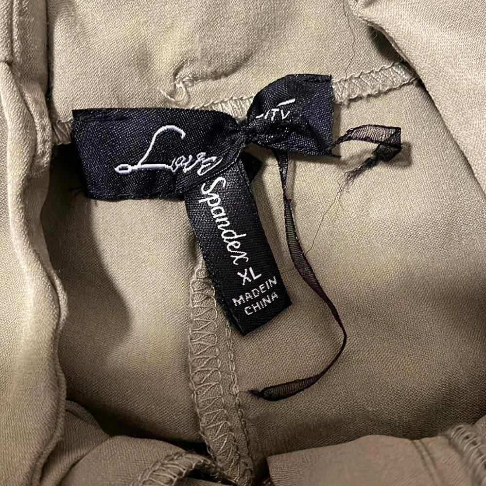 Short - Picture 3 of 4